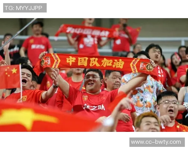 拜合拉木启程新疆飞往深圳随后直奔肇庆加入U22国足集训